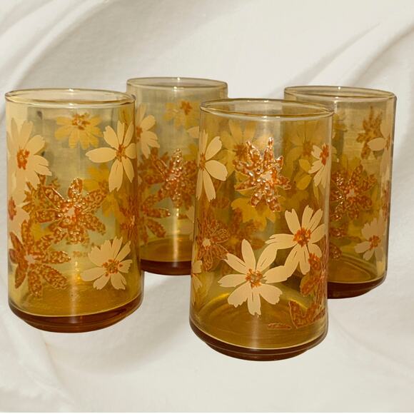 Vintage Amber Floral Glass Set – 8 Mixed-Size Daisy Tumblers 1970s - Picture 14 of 14